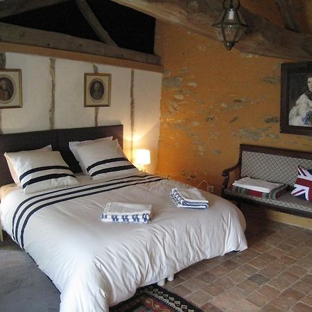 ボープロー Le Logis Des Tourelles Bed & Breakfast 部屋 写真