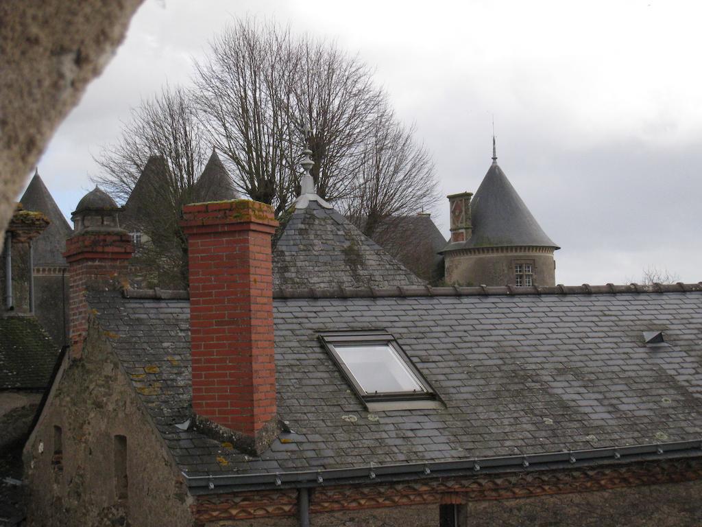 ボープロー Le Logis Des Tourelles Bed & Breakfast エクステリア 写真